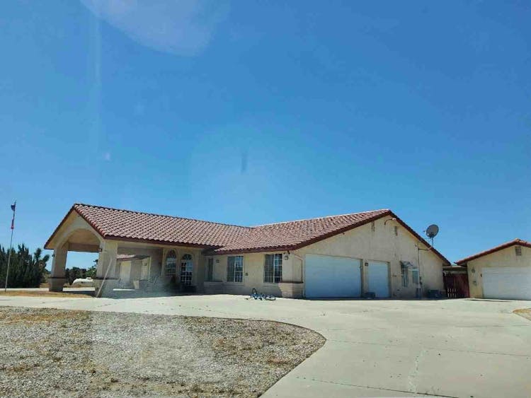 9076 Shasta Rd Phelan, CA 92371, San Bernardino County