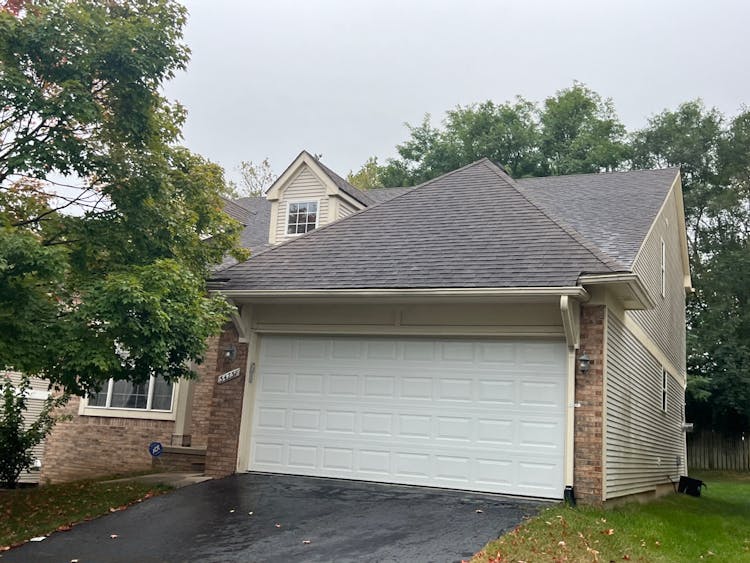 34731 Pickford Dr Farmington Hills, MI 48335, Oakland County