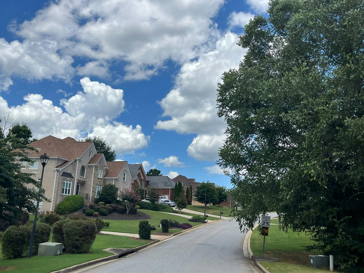 Glen Park Dr, Lithonia, GA 30038