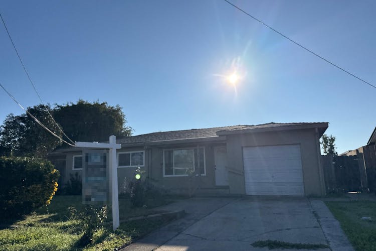 941 E. E Street Oakdale, CA 95361, Stanislaus County