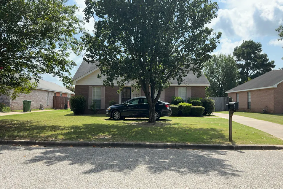1230 Whisperwood Dr Montgomery, AL 36117, Montgomery County