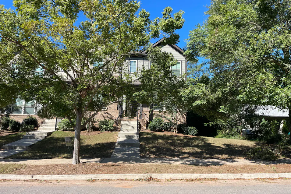 1001 Bayrose Circle Atlanta, GA 30344, Fulton County