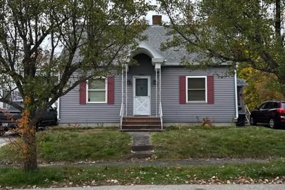 16 Green Street Lewiston, ME 04240, Androscoggin County