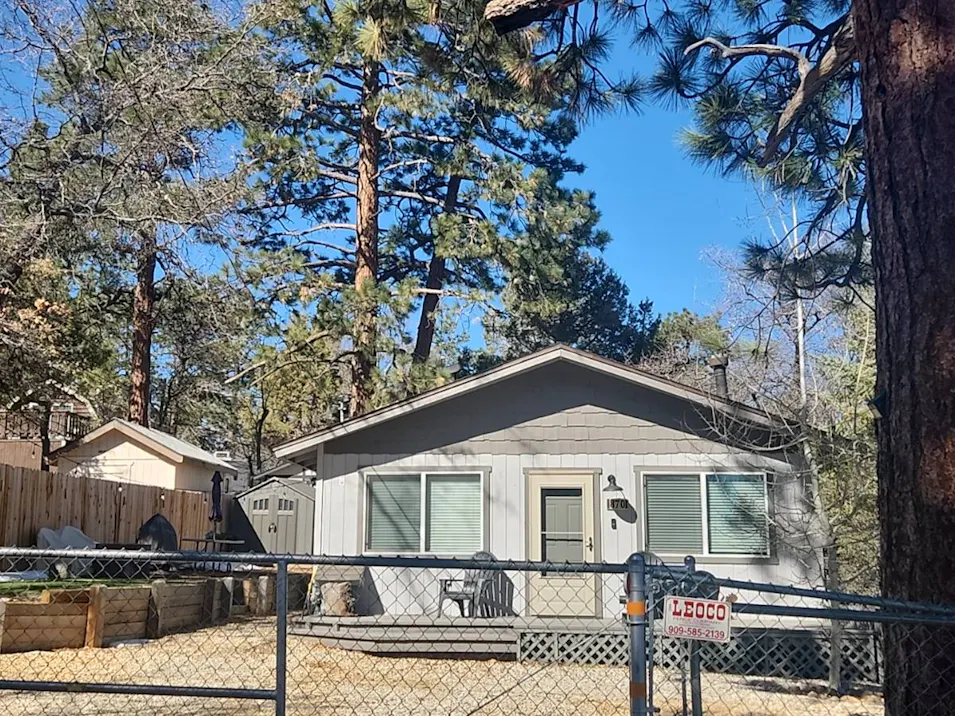 870 Holmes Ln Sugarloaf, CA 92386, San Bernardino County