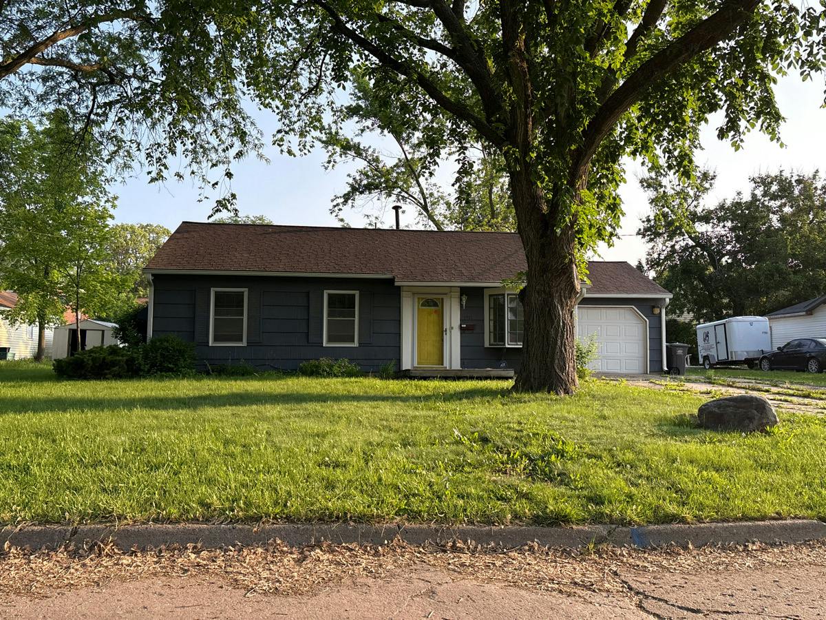 Country Squire Dr, Urbana, IL 61802