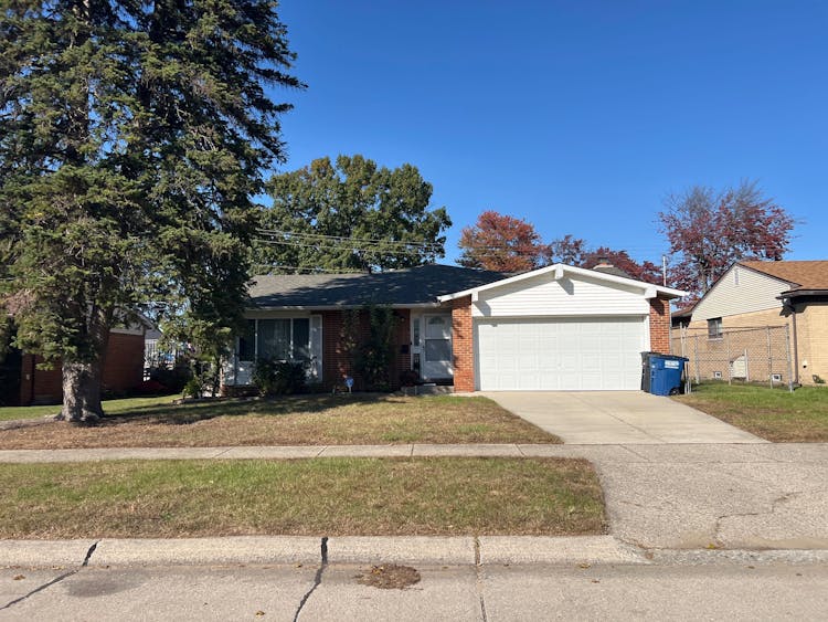 35852 Fernwood St Westland, MI 48186, Wayne County