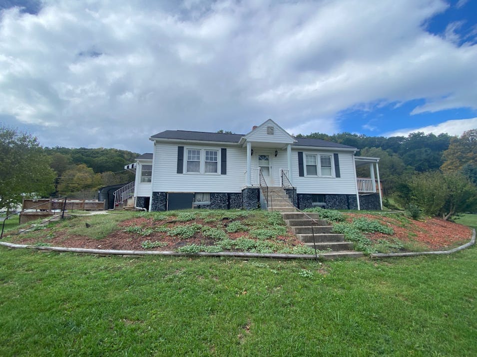 118 Florence Pl Bluefield, WV 24701, Mercer County
