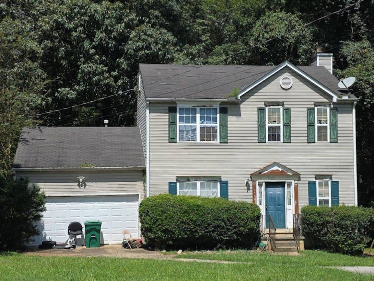 3754 Linecrest Rd Ellenwood, GA 30294, Dekalb County