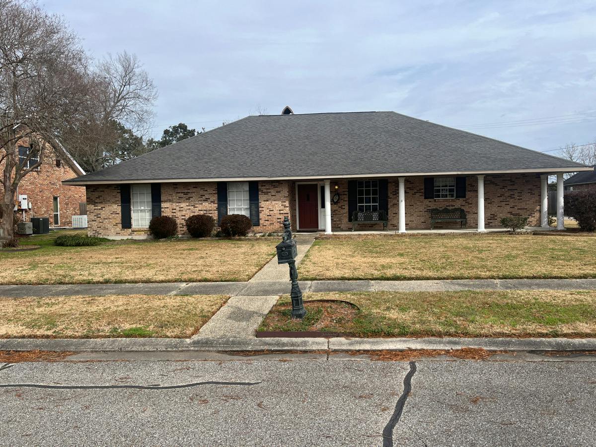 Edmund Dr, Plaquemine, LA 70764