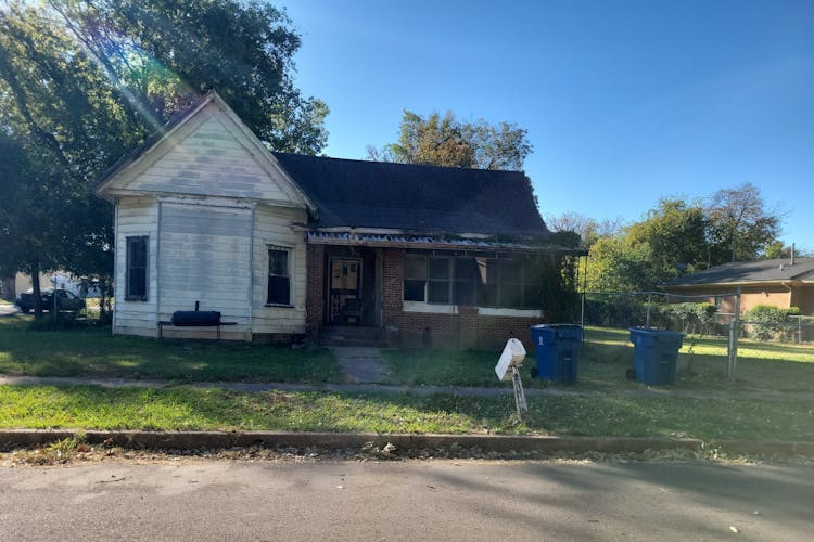 1322 Lyon Ave Clarksdale, MS 38614, Coahoma County