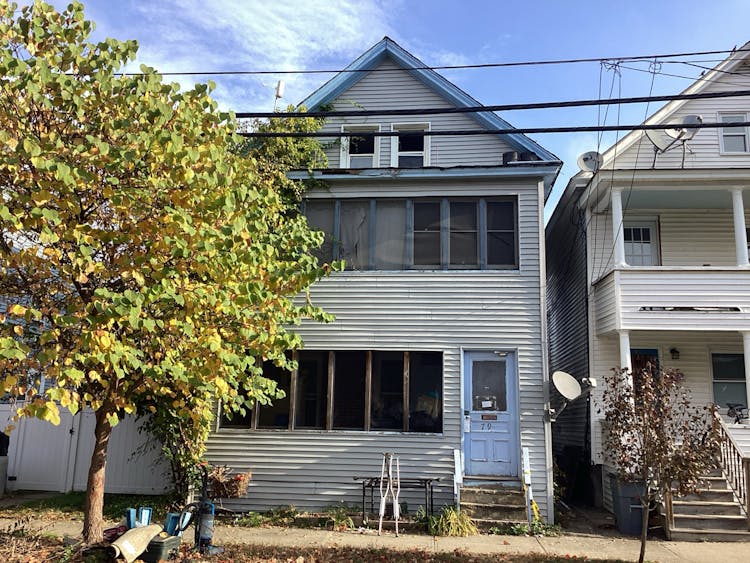 79 5th St Turners Falls, MA 01376, Franklin County