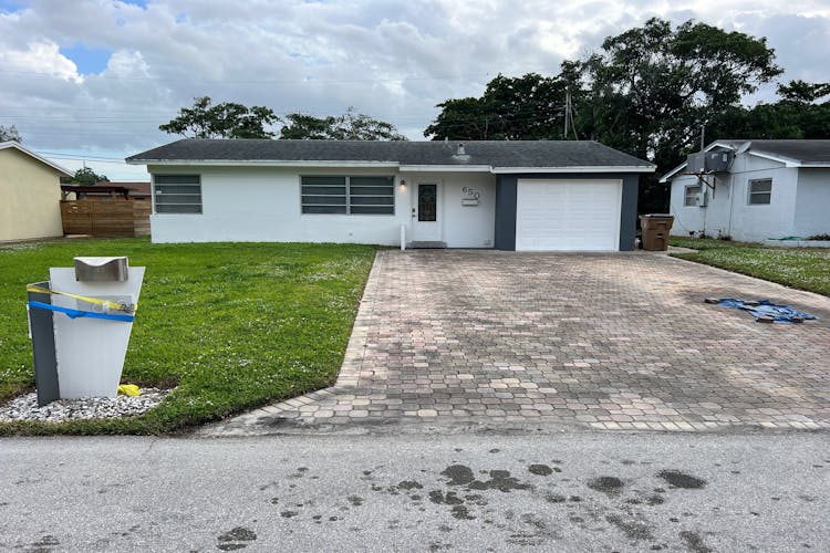 650 Sw14 Pl Deerfield Beach, FL 33441, Broward County