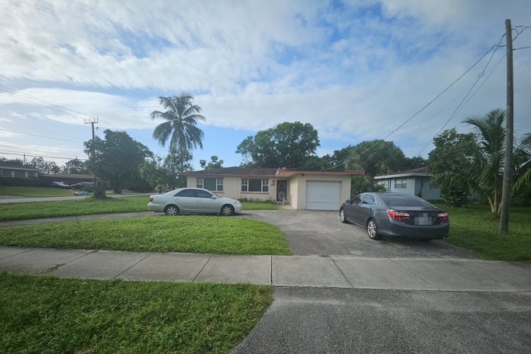 4200nw2nd St Plantation, FL 33317, Broward County