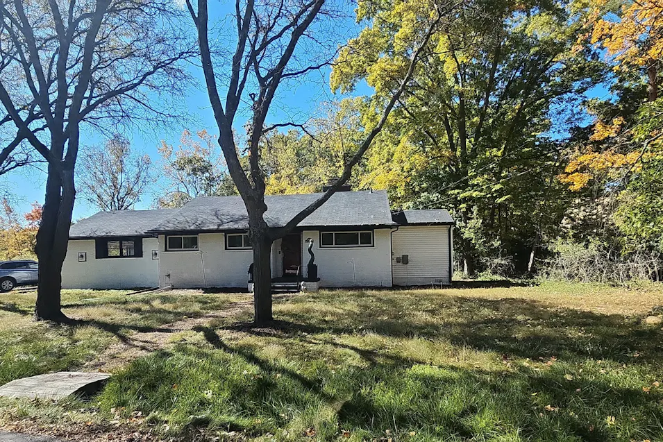 29755 Woodland Dr Southfield, MI 48034, Oakland County