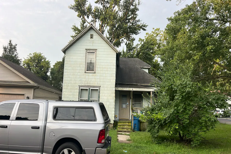 303 East Grove Street Utica, IL 61373, Lasalle County