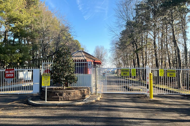 27 Cromwell Ct Manchester, NJ 08759, Ocean County