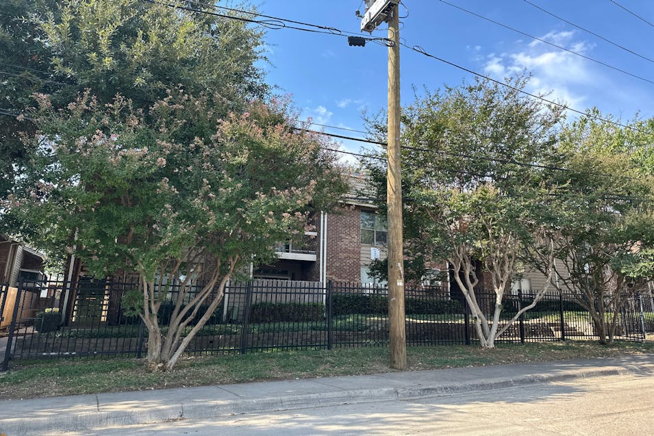 5750 Phoenix Dr 27 Dallas, TX 75231, Dallas County