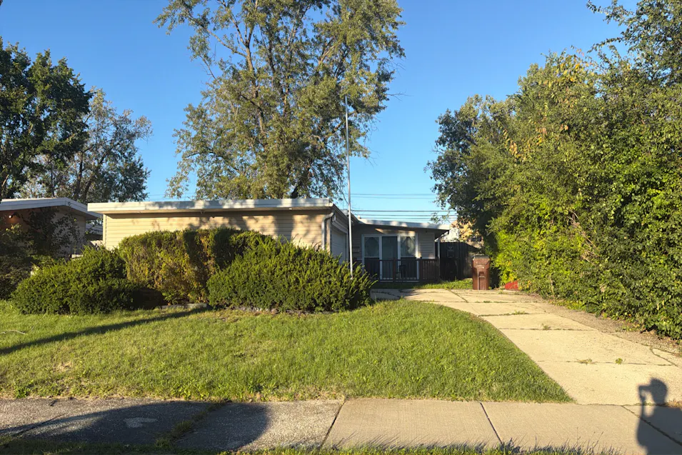 1137 Parkview Avenue Chicago Heights, IL 60411, Cook County