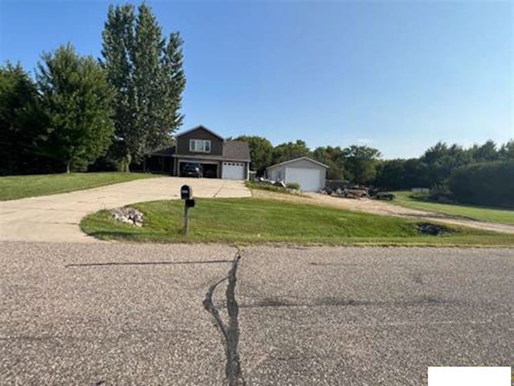 26325 Thomas Ave. Elko New Market, MN 55020, Scott County