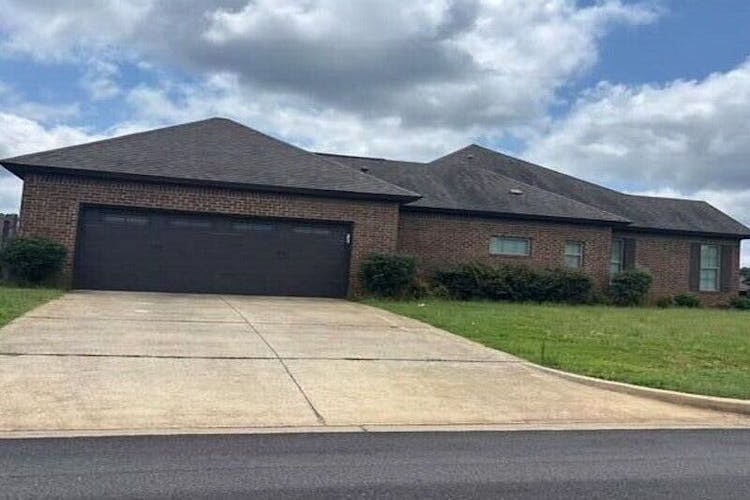 67 Watkins Glen Drive Wetumpka, AL 36093, Elmore County