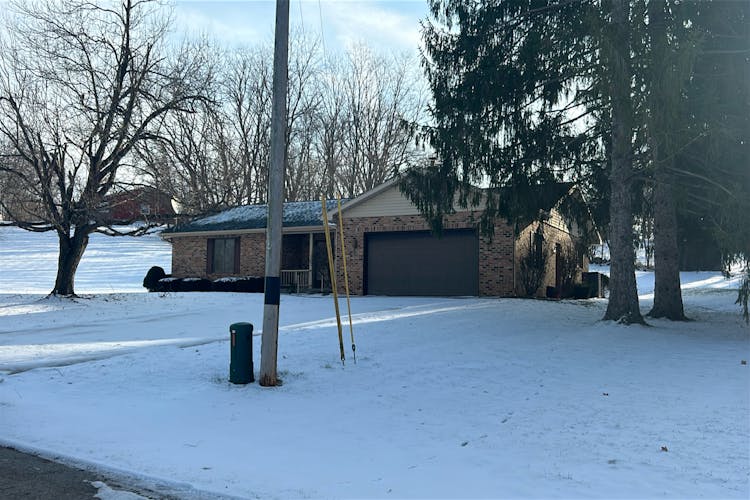 9075 W Harper Lake Rd Kimmell, IN 46760-9616, Noble County