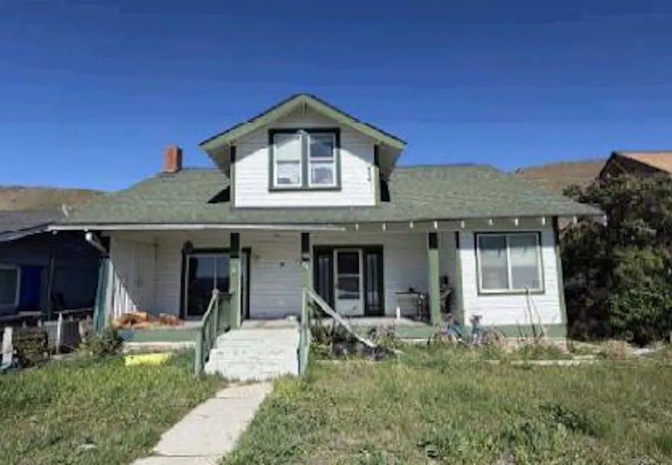 228 Warren Ave W Pateros, WA 98846, Okanogan County