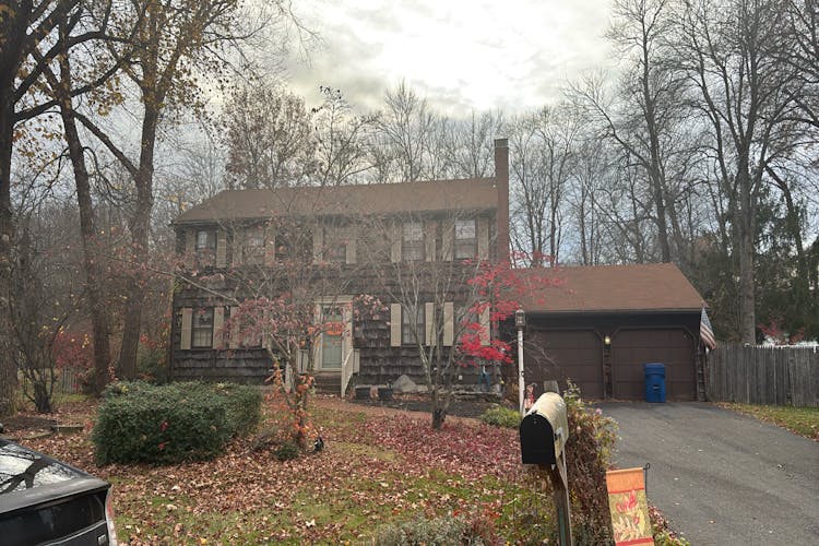 27 Foxglove Ln Windsor, CT 06095, Hartford County