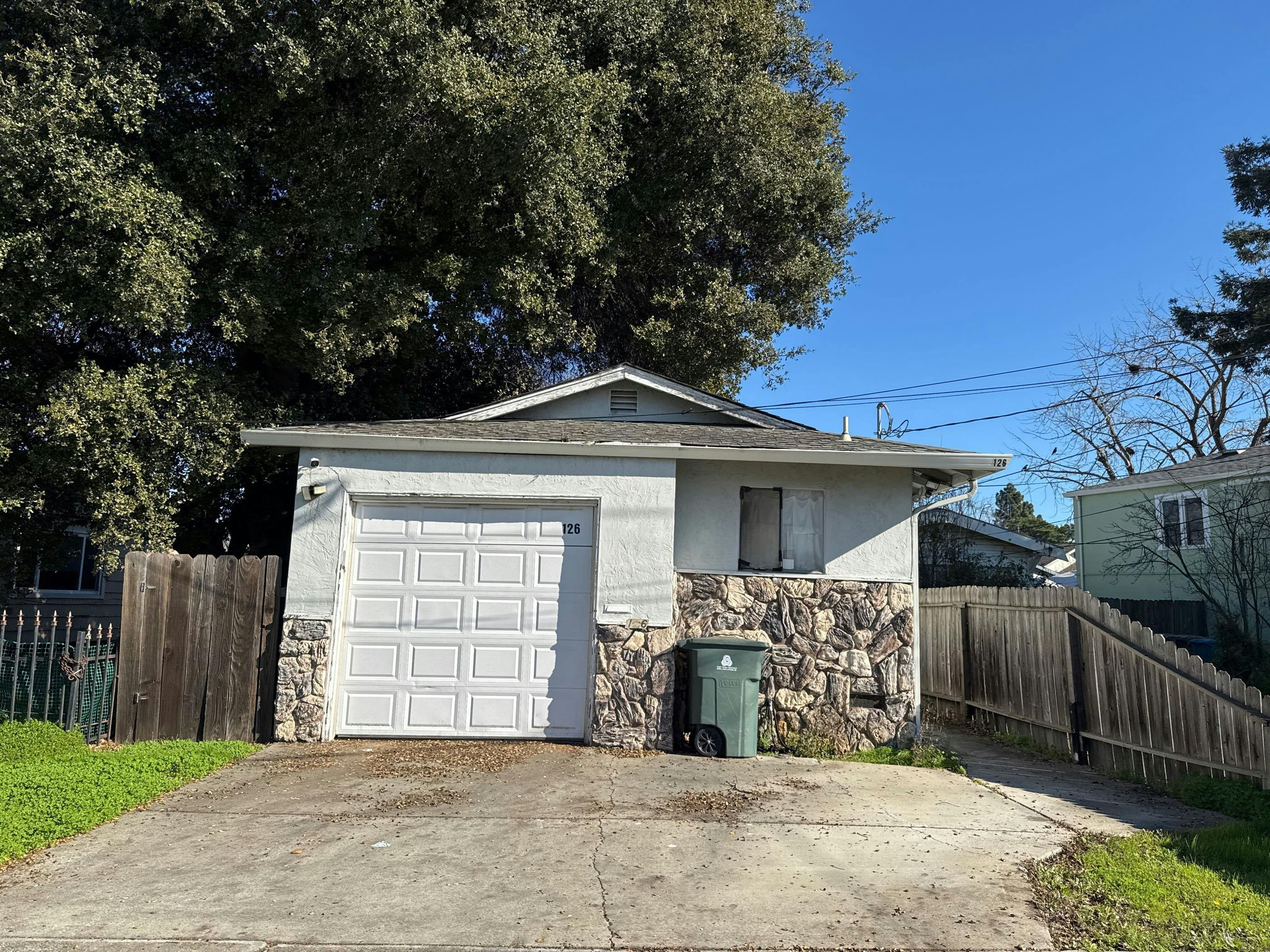 Gleason Ave, Vallejo, CA 94590