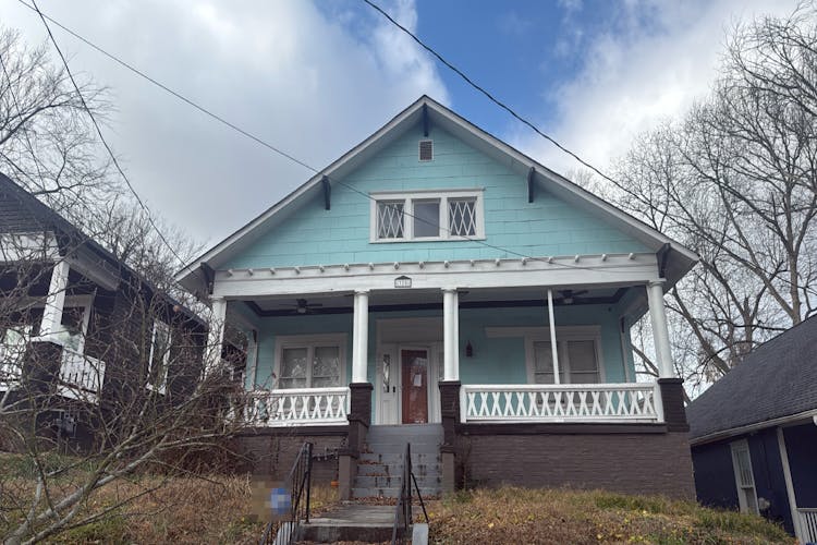 325 Holderness St SW Atlanta, GA 30310, Fulton County