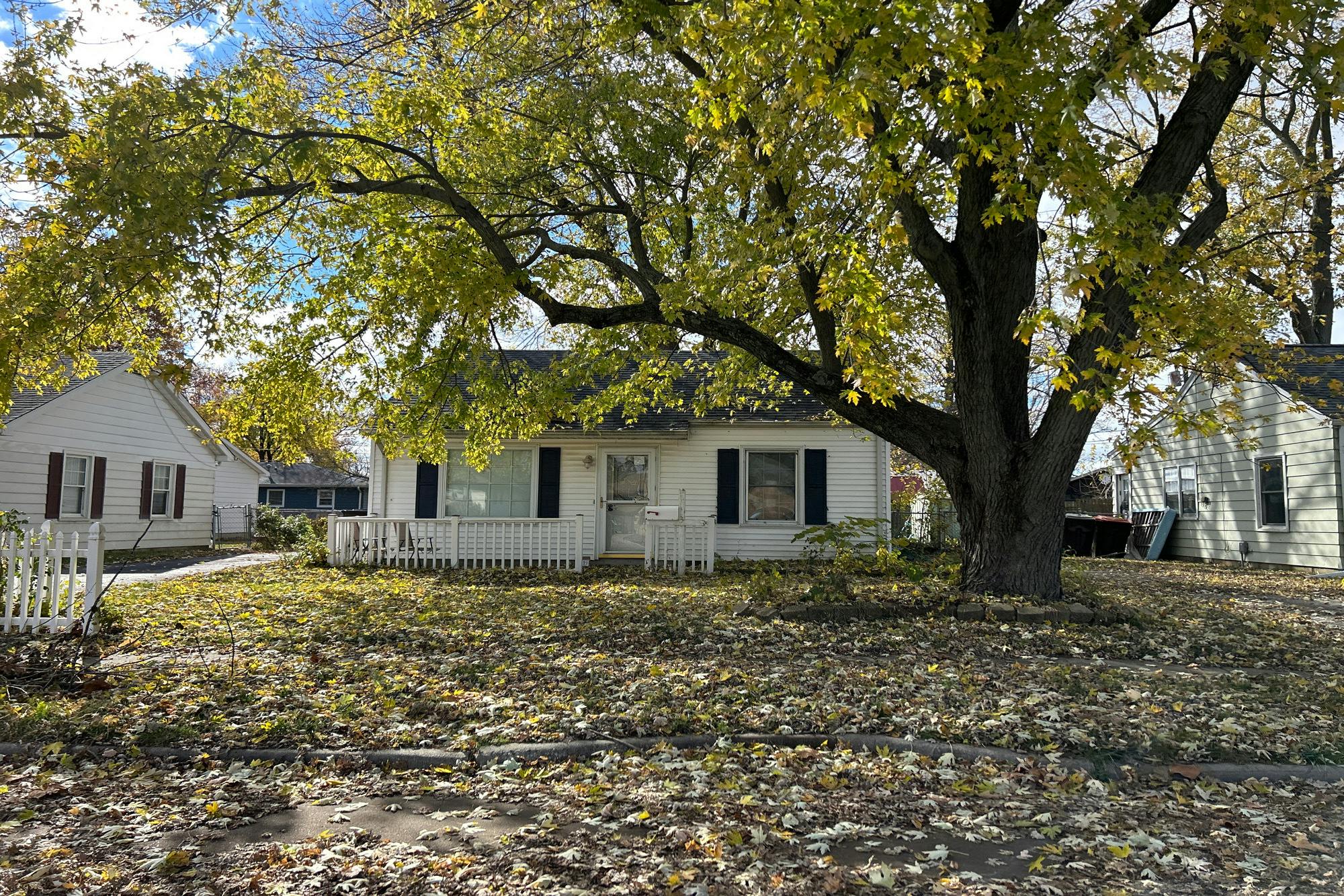 Pulaski St, Lincoln, IL 62656