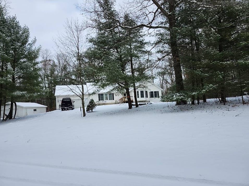 12815 NE Hamilton Hills Dr Gowen, MI 49326, Kent County