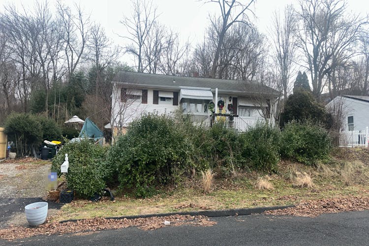 15 Highland Ave Ansonia, CT 06401, New Haven County