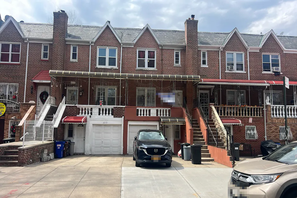 32-08 88th Street East Elmhurst, NY 11369, Queens County