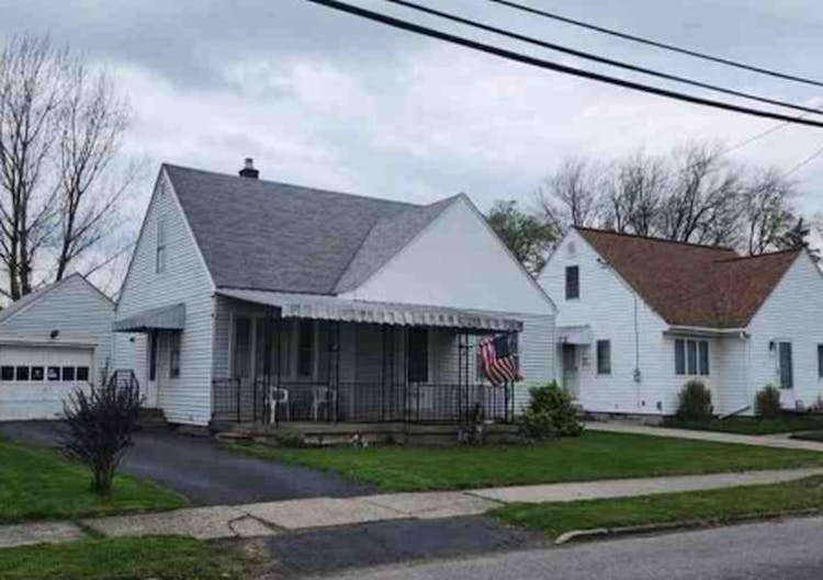 1246 89th Street Niagara Falls, NY 14304, Niagara County