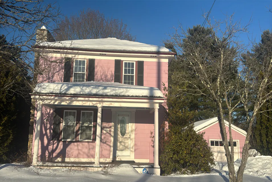 132 North Brookfield Road East Brookfield, MA 01515, Worcester County