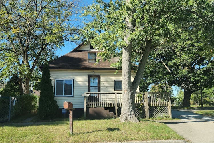 759 Emerald St Muskegon, MI 49442, Muskegon County