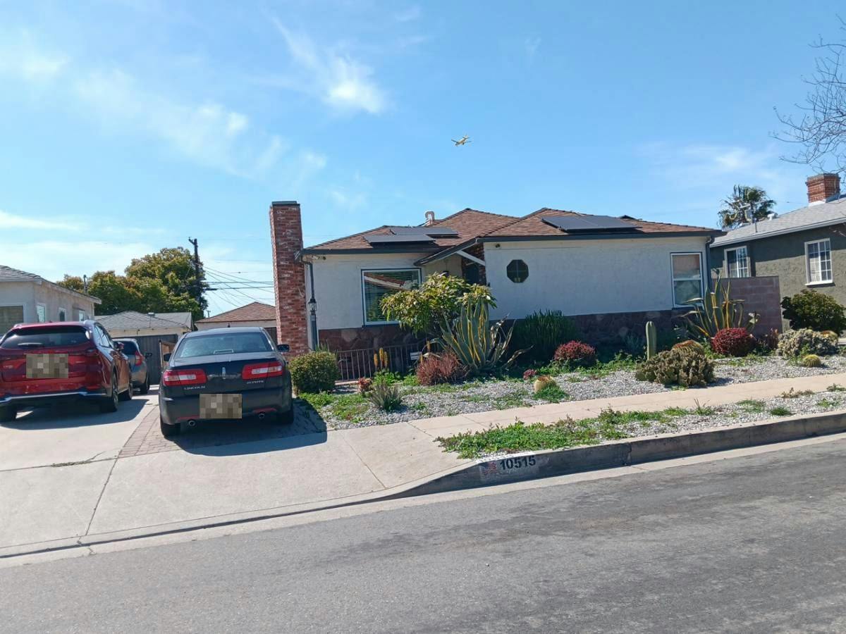 Manhattan Pl, Los Angeles, CA 90047