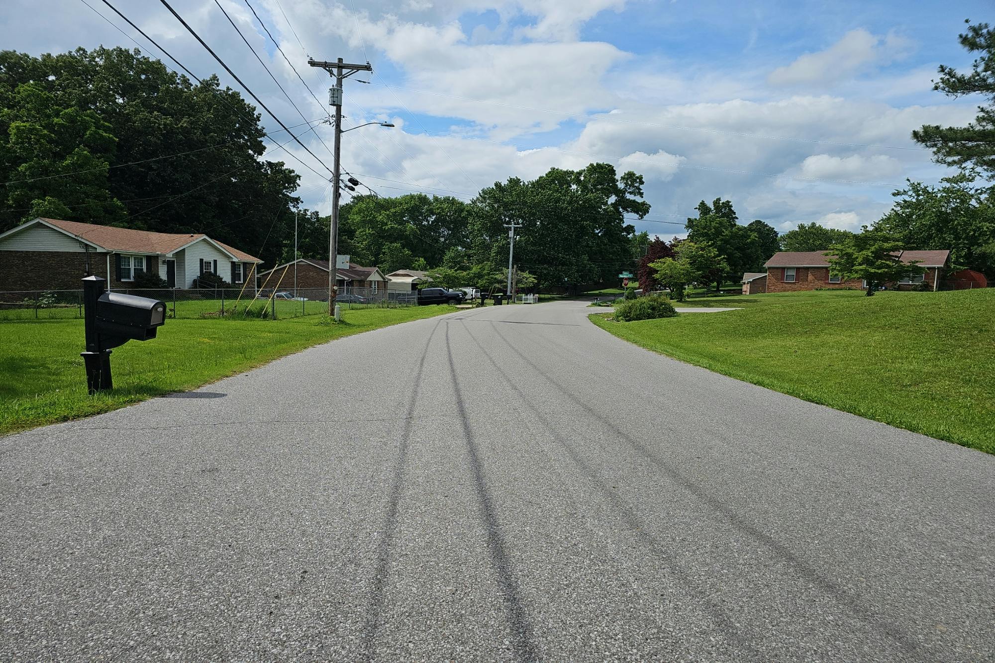 Overton Dr, Clarksville, TN 37042