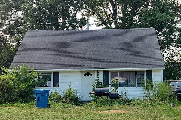 3034 Sterling Rd Lorain, OH 44052, Lorain County