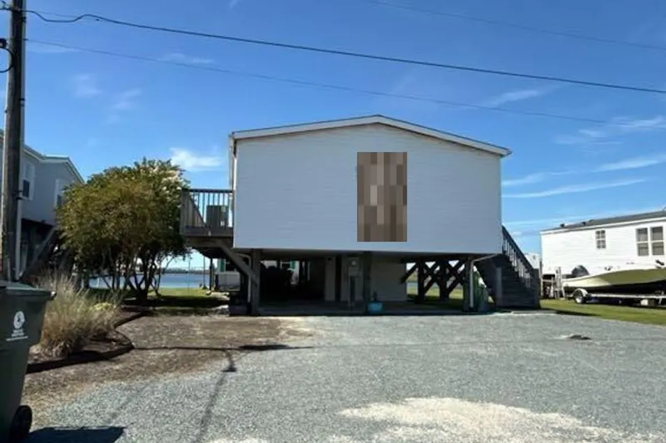 3063 3rd St Surf City, NC 28445, Onslow County