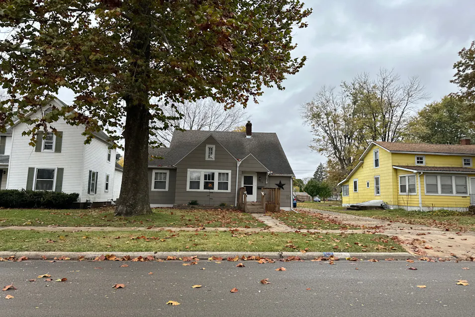 1009 8th Ave Sterling, IL 61081, Whiteside County