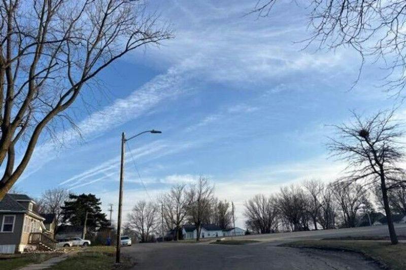 Clinton St, Charles City, IA 50616