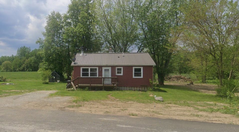 862 S 600 W Hebron, IN 46341, Porter County