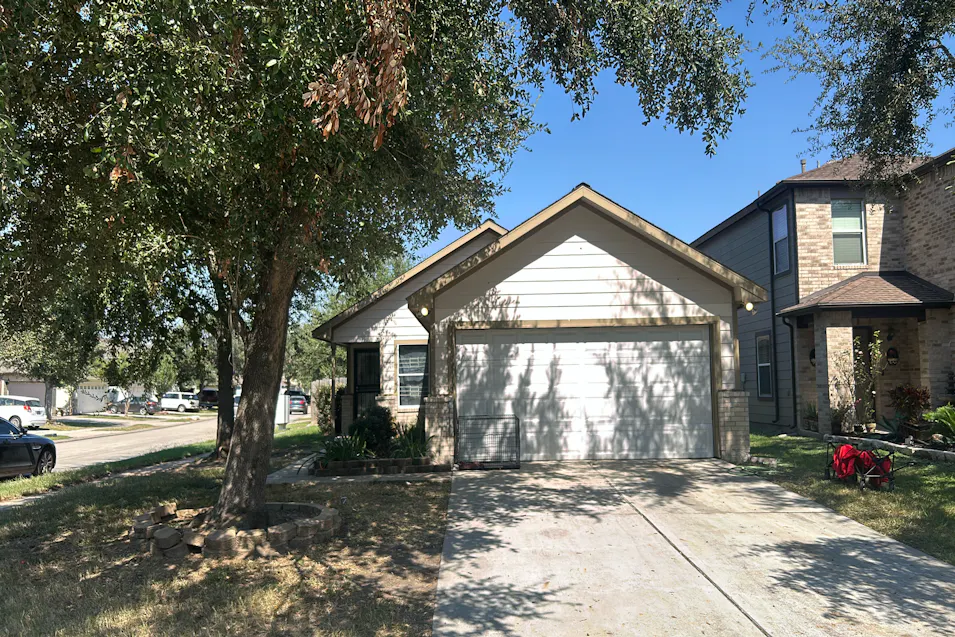 9819 Vermont Green Trail Houston, TX 77075, Harris County