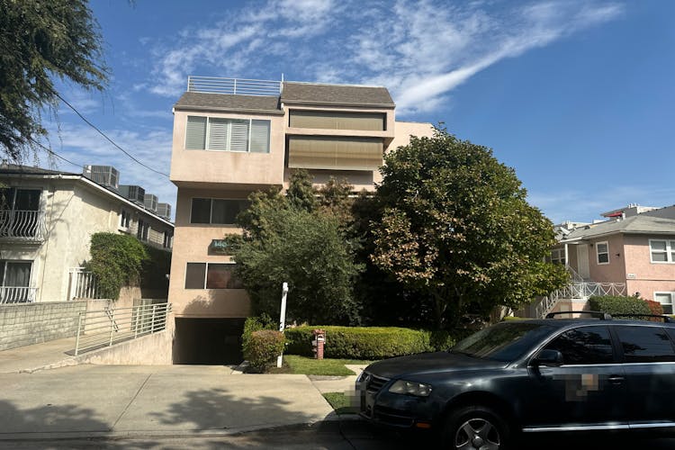 14647 Dickens St Unit 8 Sherman Oaks, CA 91403, Los Angeles County