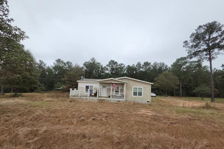 2330 Lee Jordan Road Florien, LA 71429, Sabine County