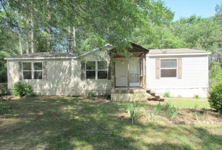 221 Lebrum St Campti, LA 71411, Natchitoches County