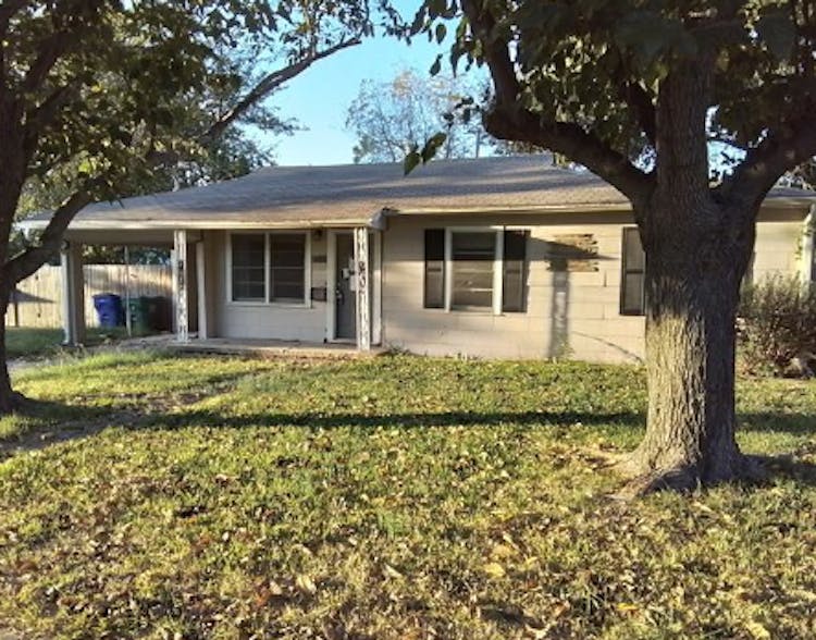 605 Abney St Whitesboro, TX 76273, Grayson County