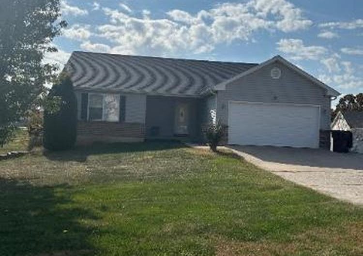 14 Mandy Ct Troy, MO 63379, Lincoln County