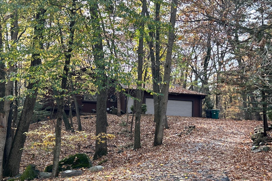 9155 Autumnglo Dr Clarkston, MI 48348, Oakland County